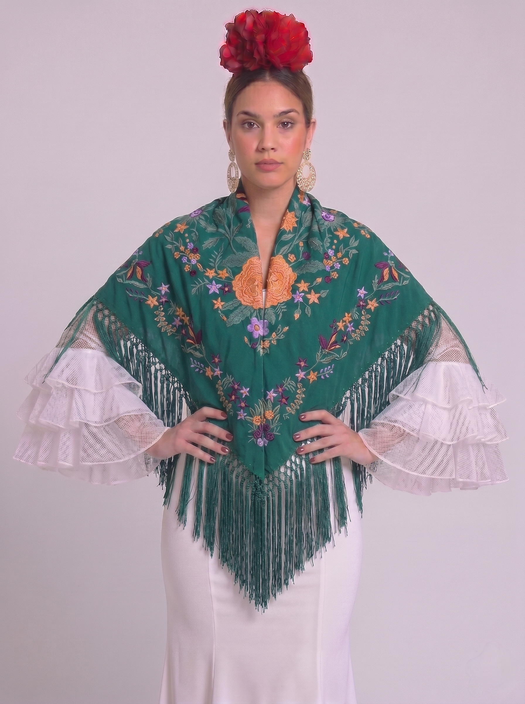 MANTÓN BORDADO ÁNGELA