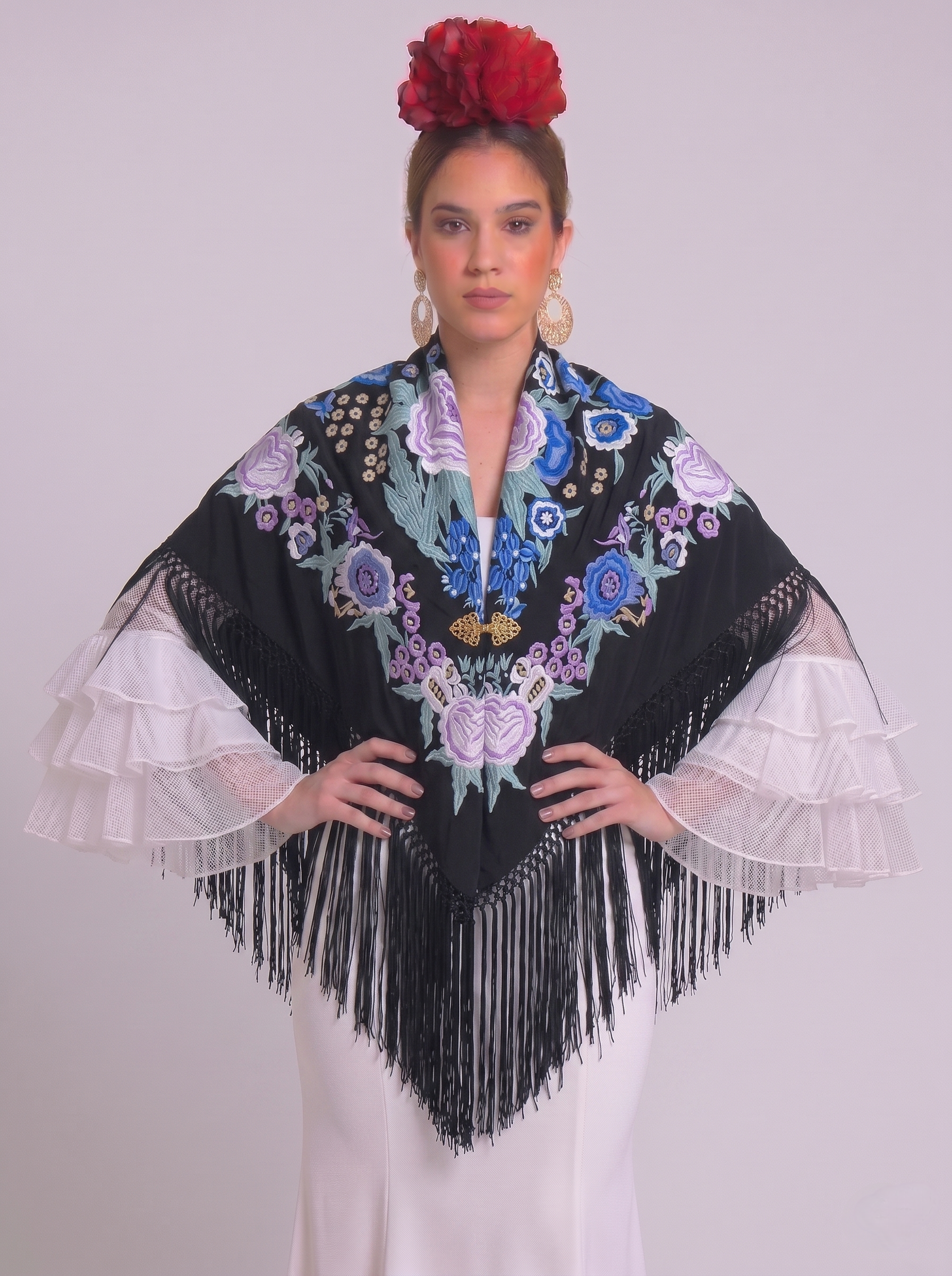 MANTÓN BORDADO CARLA